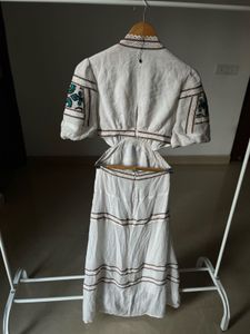 Intricate Embroidered Cut-Out Midi Dress🤍