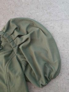 Green Puff Sleeve Top💚