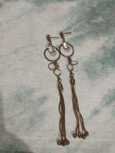 Elegant Dangle Earrings with Rhinestone Detail