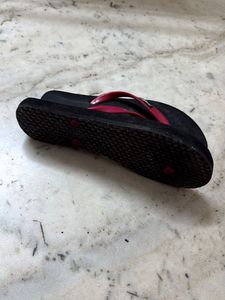 Black &amp; Red Flip-flops