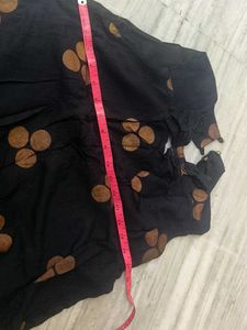 Black Sleeveless Kurta with Brown Motifs