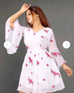 White floral bell sleeve dress