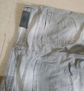 Light Wash Denim Jeans