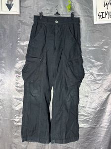 H&amp;M Stylish Black Cargo Pants