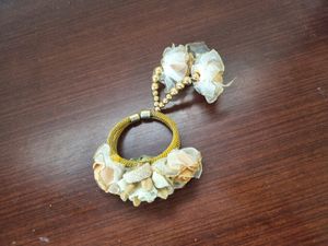 Flower Bracelet