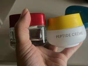 Face cream packaging