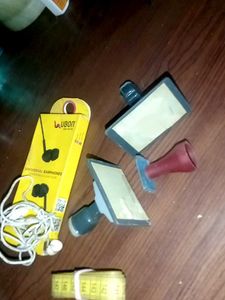 Universal Earphones & Unique Tools