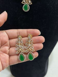 Brand new Emerald &amp; Diamond Necklace Set