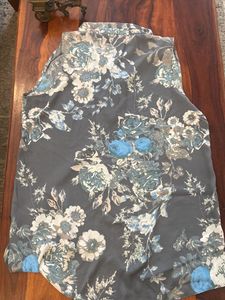 Floral Sleeveless Blouse
