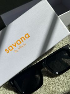 Chic Black Rectangular Sunglasses