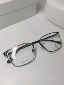 Scorpio Eyewear Metal Frame Glasses