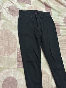 Black Skinny Fit Pants