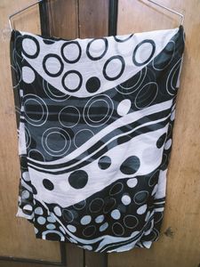 PRICE DROP !Black &White Georgette Saree Light Wei