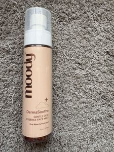 Moody Detan Dash Exfoliating Mist