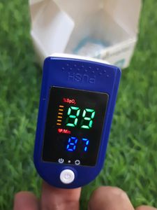 Finger Pulse Oximeter Brand New With 2 Bettery