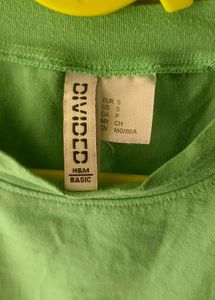 H&amp;M Green Crop T-Shirt