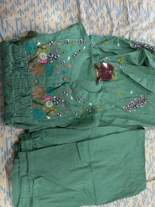 Size-L- Embroidered Green Kurta