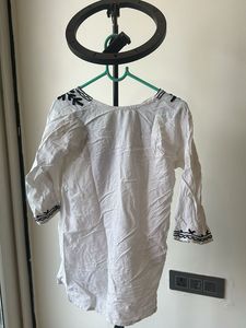 White Embroidered Kurta