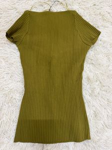 Ribbed Knit Sweetheart Neck Top