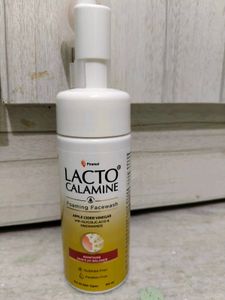 Lacto Calamine Foaming Facewash