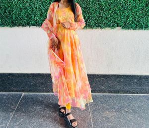 Stunning Floral Print Kurta Set with Dupatta
