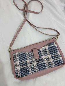 Chic Tweed Crossbody Bag