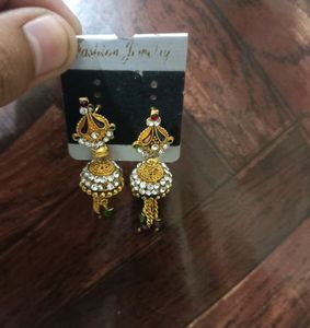 Beautiful Golden Jhumka