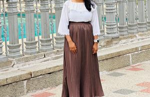 Elegant Pleated Maxi Skirt – Brown