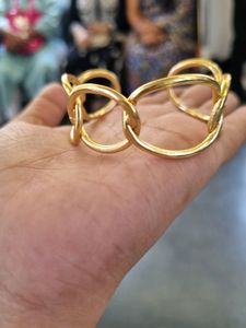 Stylish Gold Cuff for easy Accessory