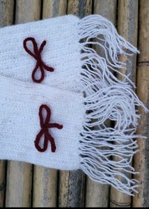 Pinteresty Beautiful Knit Scarf with Bow Accents