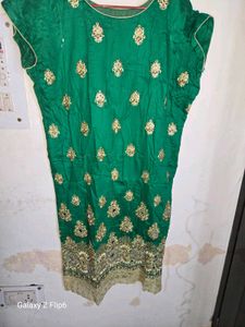 Green kurta pant set with dupatta