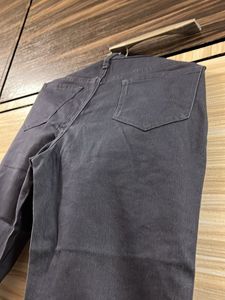 Stylish Women's Navy Blue 3/4 pants