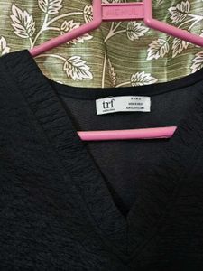 Black Textured V-Neck Tee