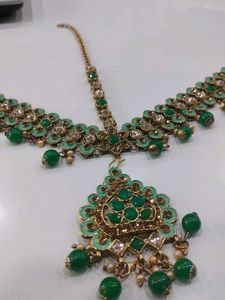 Stunning Green Maang Tikka