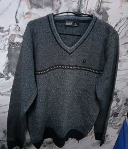 Men's🅰️ V-Neck Sweater