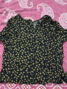 Chic Floral Print Top