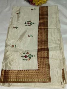 Elegant Embroidered Cream Saree with blouse