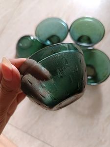 Small Glass Serving Bowls. (set of 6)