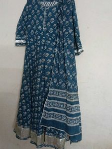 Blue &amp; White Printed Salwar Kameez