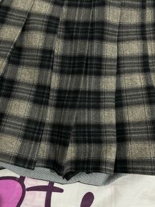 Plaid Pleated Mini Skirt black and brown