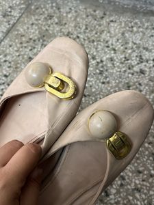 Elegant Ballerina Flats with Unique Buckle