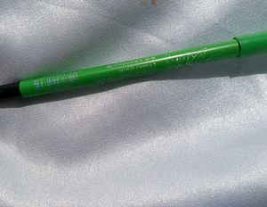 Smooth Eyebrow Pencil with Comb