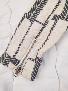 Bumper offer❗Patterned Quilted Jacket