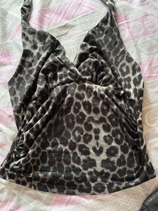 monochromatic leopard print🐆