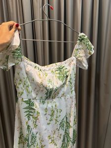 Off-Shoulder Floral Maxi Dress 🌴