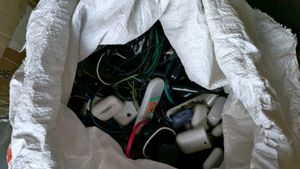 300-400 Mix Brand Neckband And Some Other Gadgets