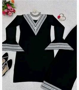Elegant Black Embroidered Kurta