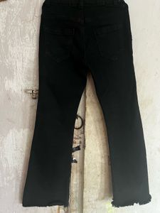 Black Skinny Jean For  Girl 5-7age Probably.