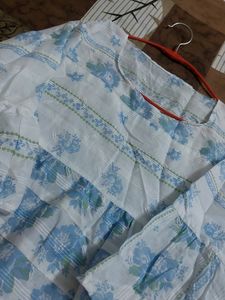 Cotton Blue Floral Design Top💙