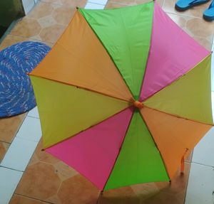 3 Umbrellas